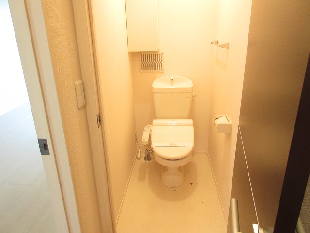 トイレ　※他部屋参考写真