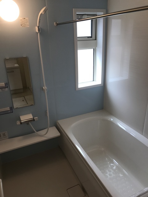 バス・シャワールーム　同じ施工物件のイメージ画像です。