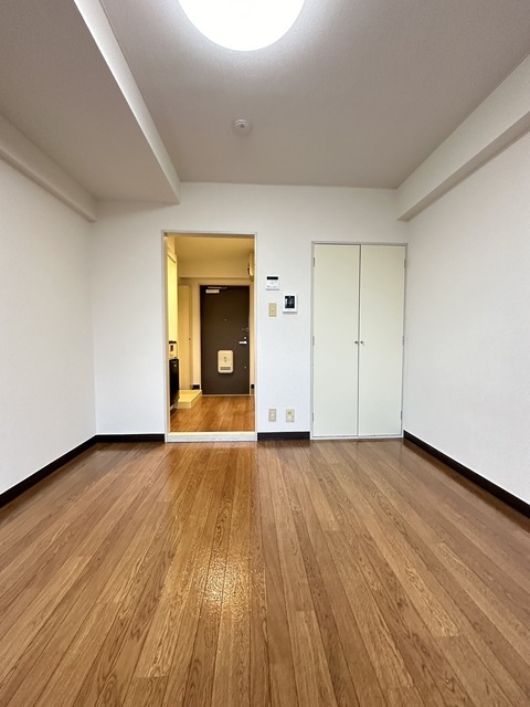 居室・リビング　別部屋参考写真です