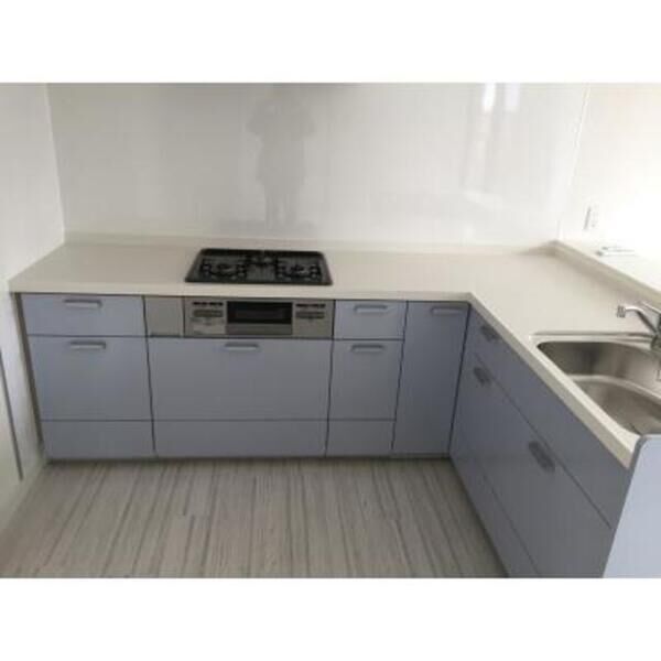 キッチン　※写真は同タイプ住戸です。