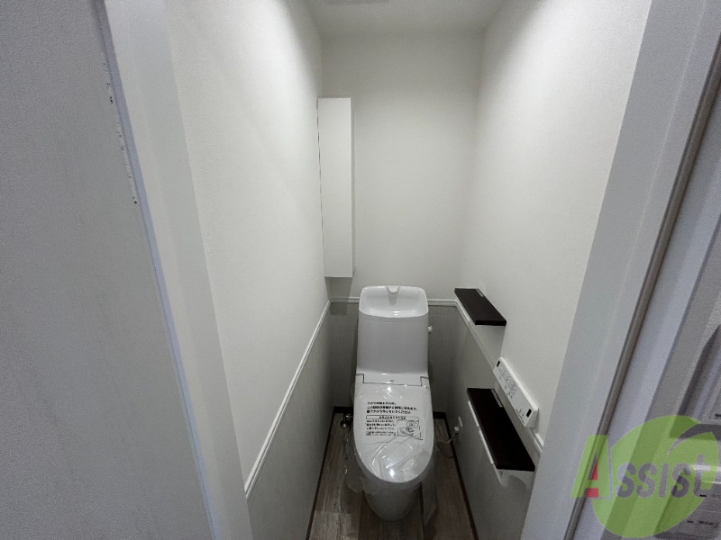 トイレ　トイレはウォシュレット機能付き。シャワートイレは日本の宝。