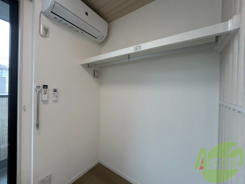 収納　このところ流行りのオープンクローゼットです。