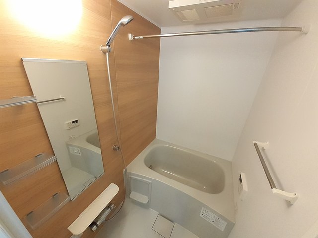 バス・シャワールーム　バス