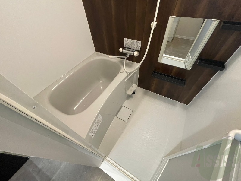 バス・シャワールーム　お風呂になります。一日の疲れを癒してくださいね。