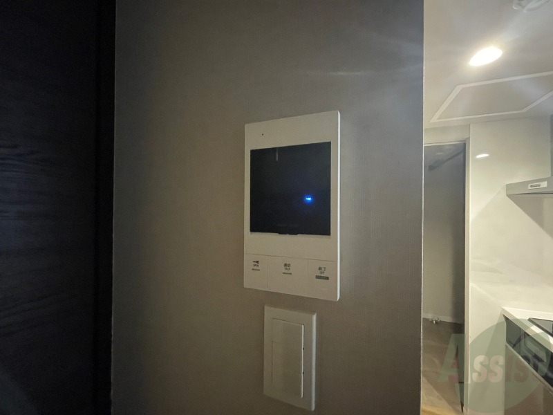 セキュリティ　ＴＶモニター付インターホンです。来客者の顔が見えるので安心！