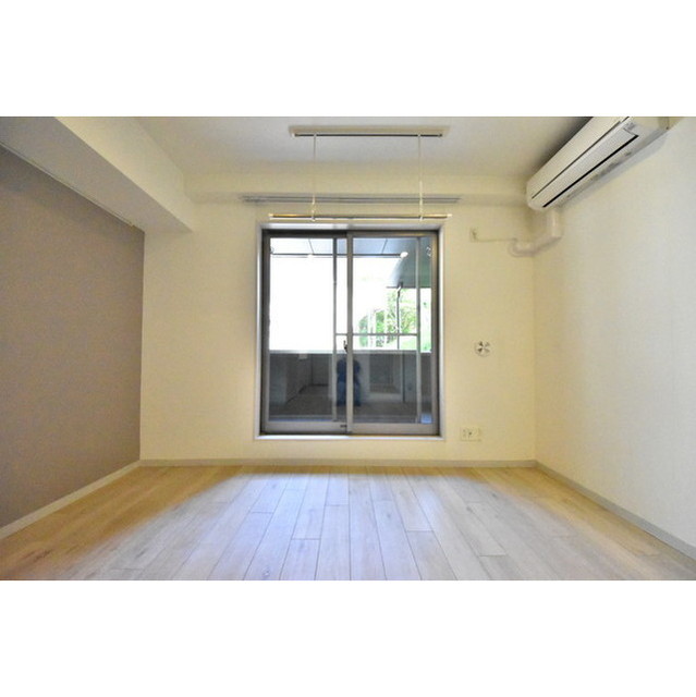 居室・リビング　当社提携物件の為、どこよりも安く早く安心してご契約可能です。