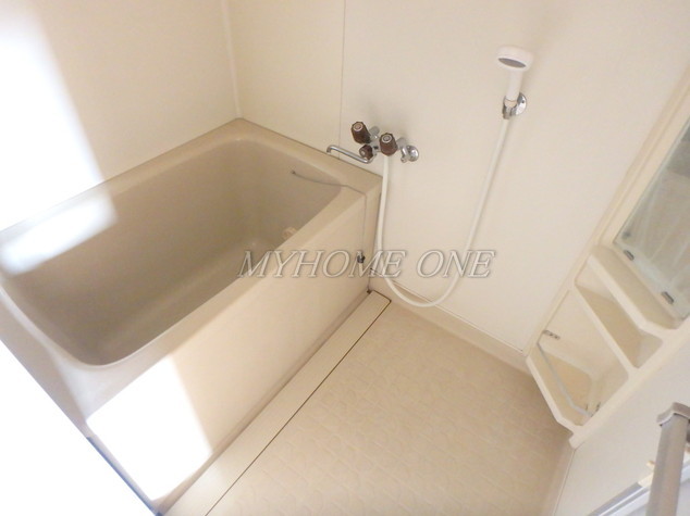 バス・シャワールーム　追焚バス