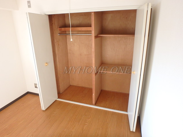 収納　洋室収納