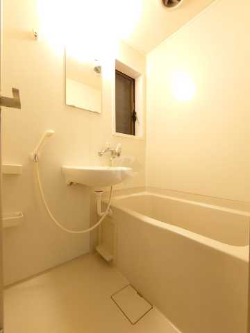 バス・シャワールーム　メゾン・ド・リラ