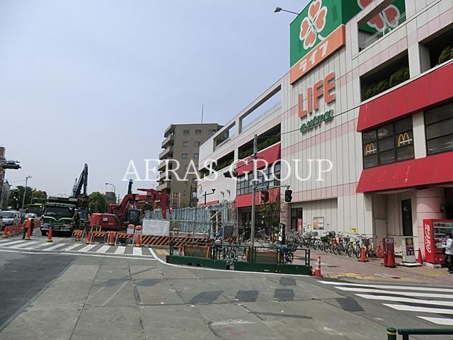 スーパー　ライフ千川駅前店（スーパー）まで450m