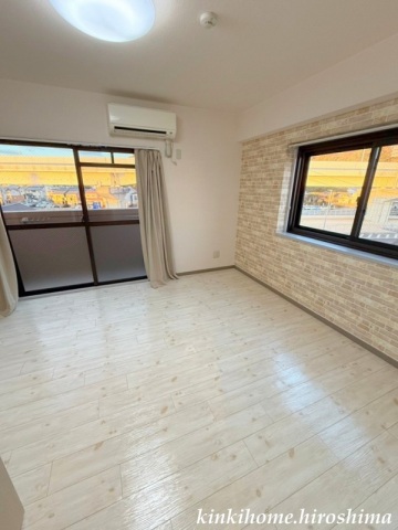 居室・リビング　写真は別のお部屋です。※現況を優先