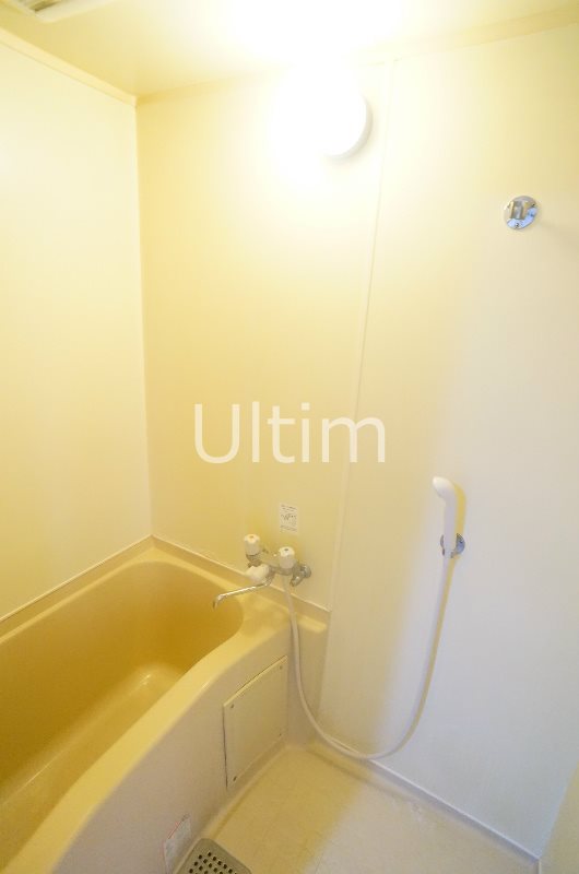 バス・シャワールーム　別部屋のお写真です。ご参考までに！