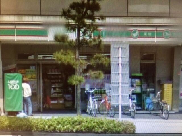 コンビニ　ローソンストア100鶴橋駅前店（コンビニ）まで108m