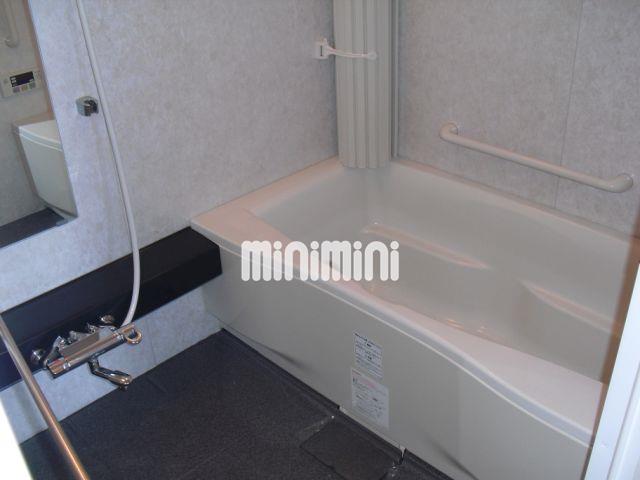 バス・シャワールーム　広めの浴室