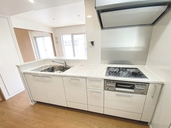 キッチン　広々としたキッチンです♪