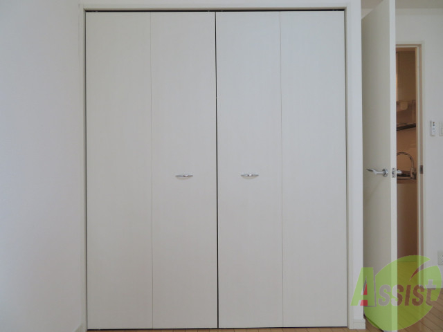 収納　クローゼットがありました。お洋服や荷物はここへ