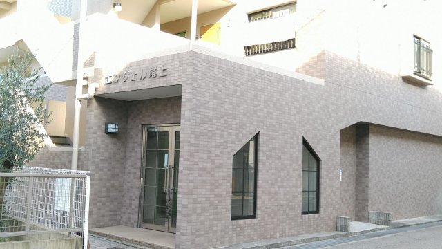 エントランス　エントランス外観