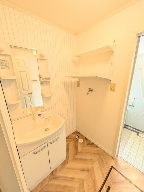 洗面設備　★★身支度に便利な洗髪洗面化粧台です♪★★