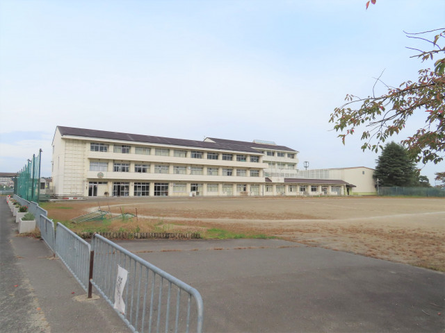 中学校　塩釜市立第一中学校（中学校）まで1970m