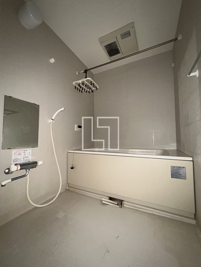 バス・シャワールーム　ルクレ阿波座レジデンス　バスルーム