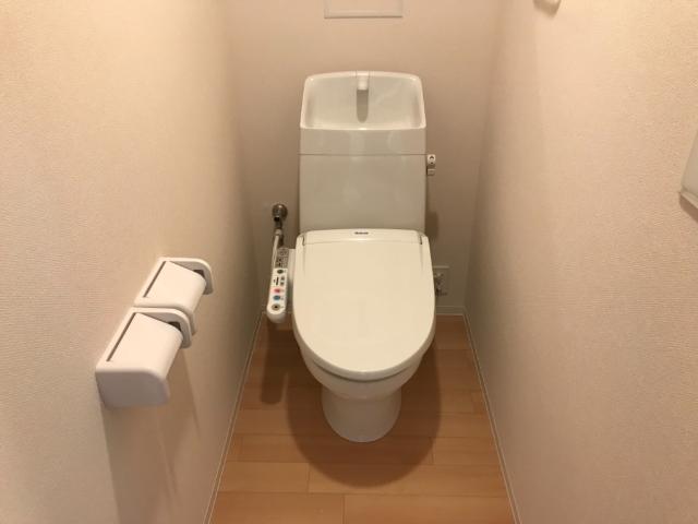 トイレ　トイレ