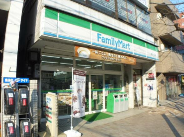 コンビニ　ファミリーマート菊川一丁目店（コンビニ）まで219m