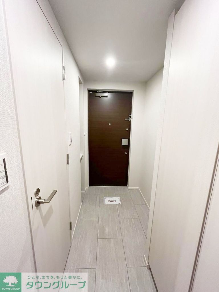 玄関　キッチン