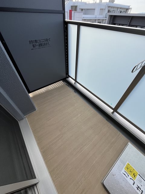 バルコニー　お洗濯にも便利なバルコニー付き