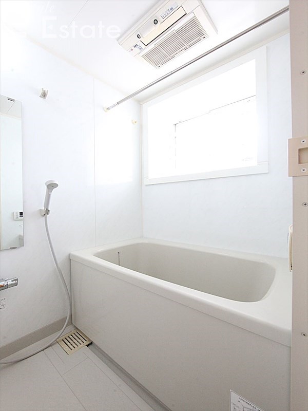 バス・シャワールーム　バスルーム