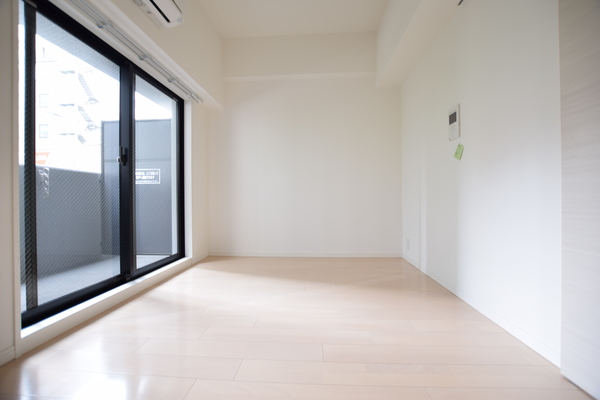 居室・リビング　※同棟別部屋