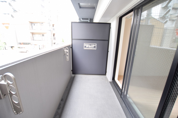 バルコニー　※同棟別部屋