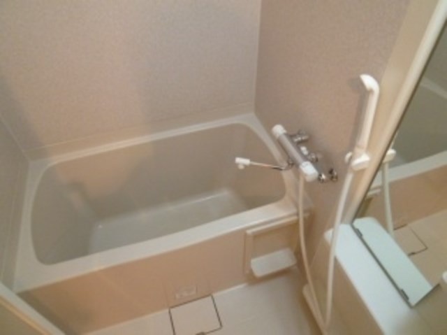 バス・シャワールーム　同型イメージ