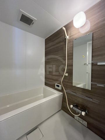 バス・シャワールーム　浴室