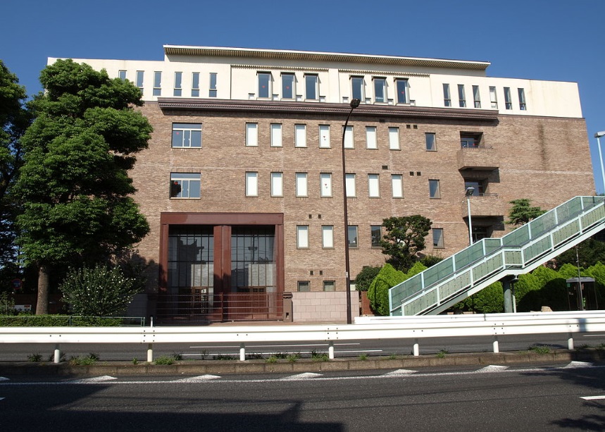 中学校　田園調布学園中等部・高等部（中学校）まで640m