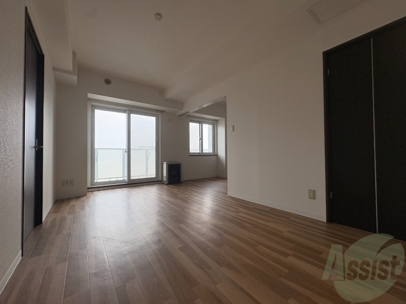 居室・リビング　広くてキレイなお部屋が広がっていて、充実した生活が送れそう。