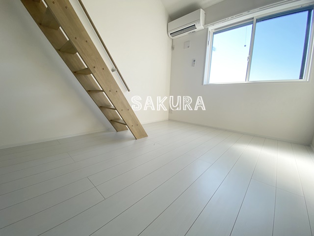 居室・リビング　開放感のあるゆったりとしたお部屋です♪