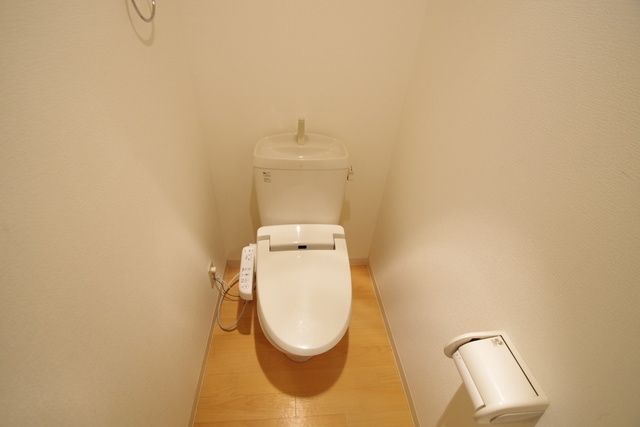 トイレ　★見学希望等はタウンハウジング中央林間店までお気軽に♪★