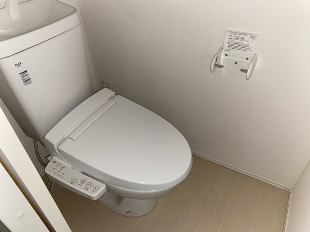 トイレ　別部屋参考写真