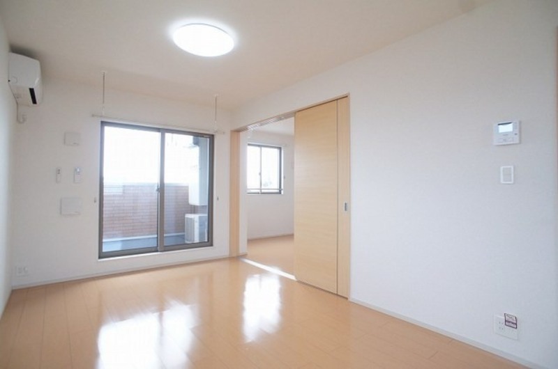 居室・リビング　図面と現状に相違がある場合には現状を優先