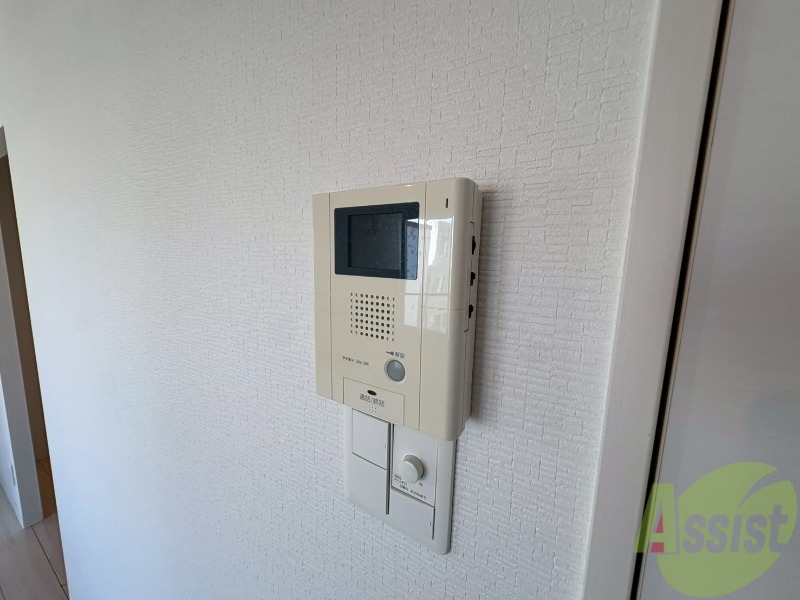 セキュリティ　インターホンで来客確認ができます。安心ですね。