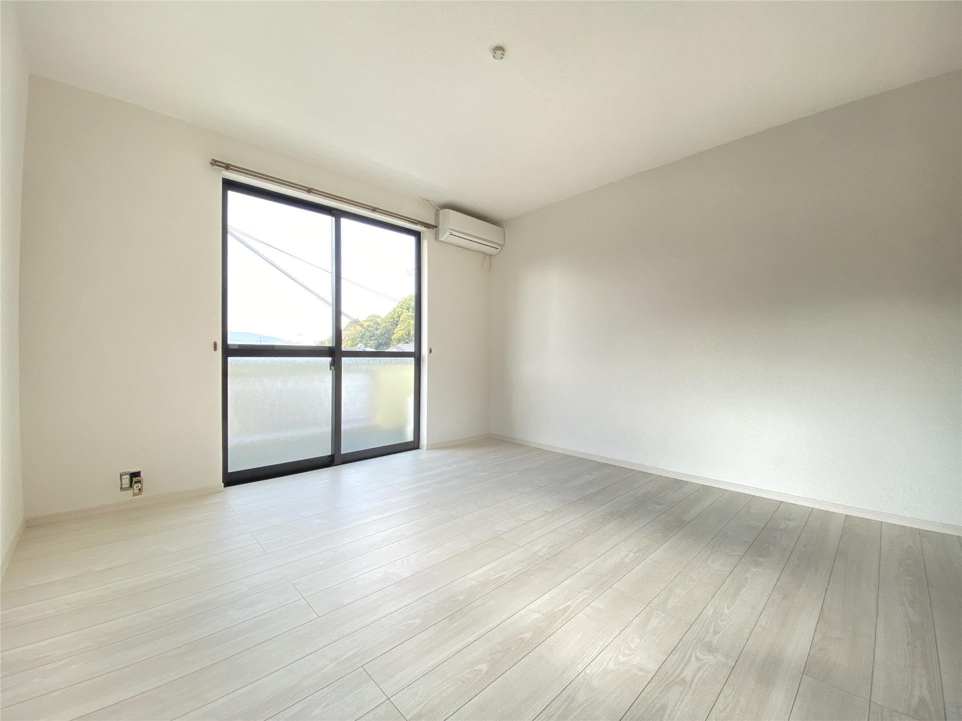 居室・リビング　2023年床張替リフォーム済です♪