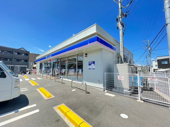 コンビニ　ローソン広島長束五丁目店（コンビニ）まで583m