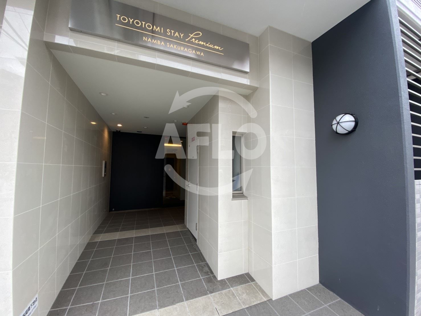エントランス　TOYOTOMi STAY Premium 難波桜川）　エン