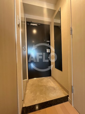 玄関　プレサンス難波リバーオアシス　玄関