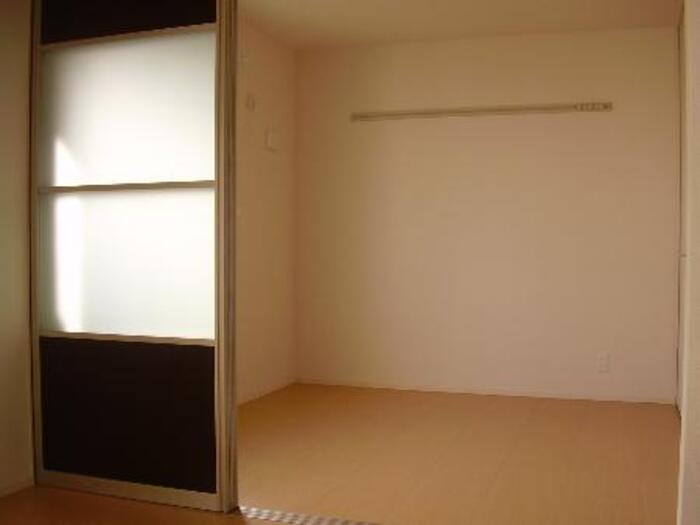 その他部屋・スペース　落ち着いて過ごせるお部屋なので、寝室にいかがでしょうか