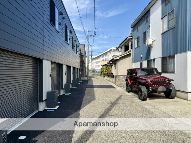 その他　北側道路（その他）まで0m