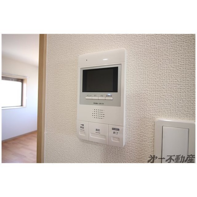 セキュリティ　モニター付きインターホン