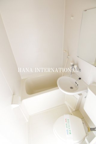 バス・シャワールーム　同物件別部屋参考画像となり現況優先致します。