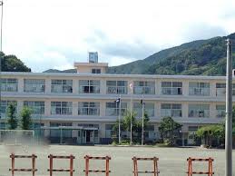 小学校　長田西小学校（小学校）まで1074m
