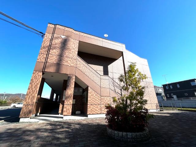 建物外観　外観写真（昼）